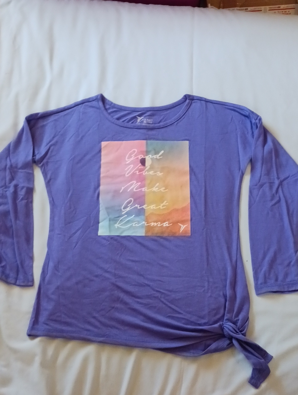 Old Navy Active Go-Dry "Good Vibes . . ."
